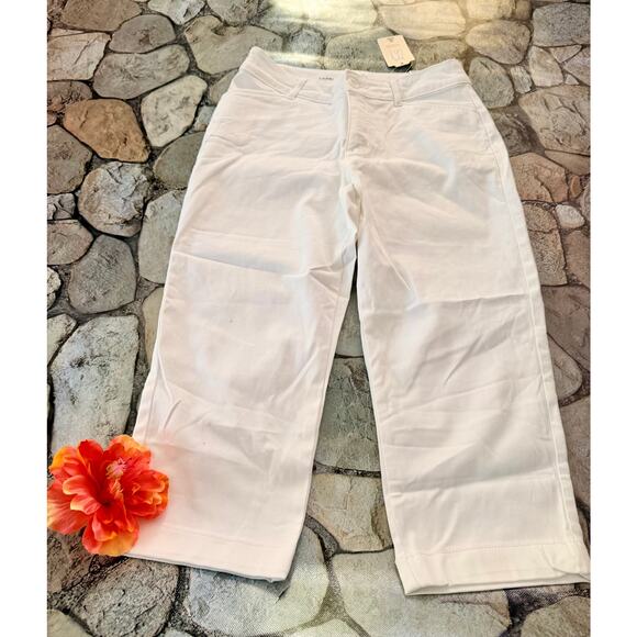 NWT WHITE CAPRI PANT - Picture 1 of 5